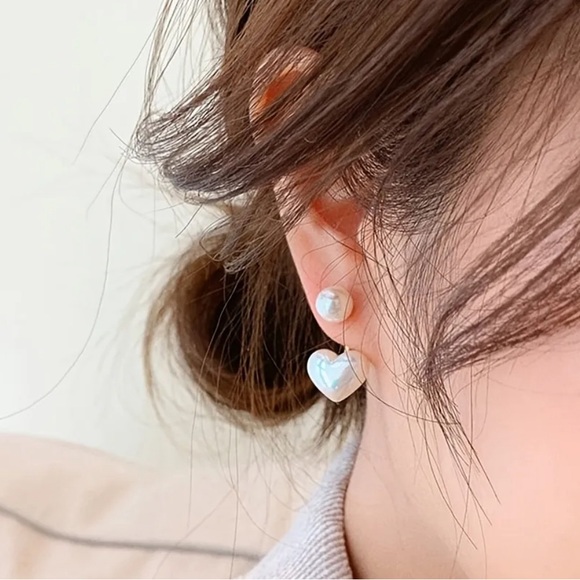 Faux Pearl Double Heart Earrings - Picture 2 of 5